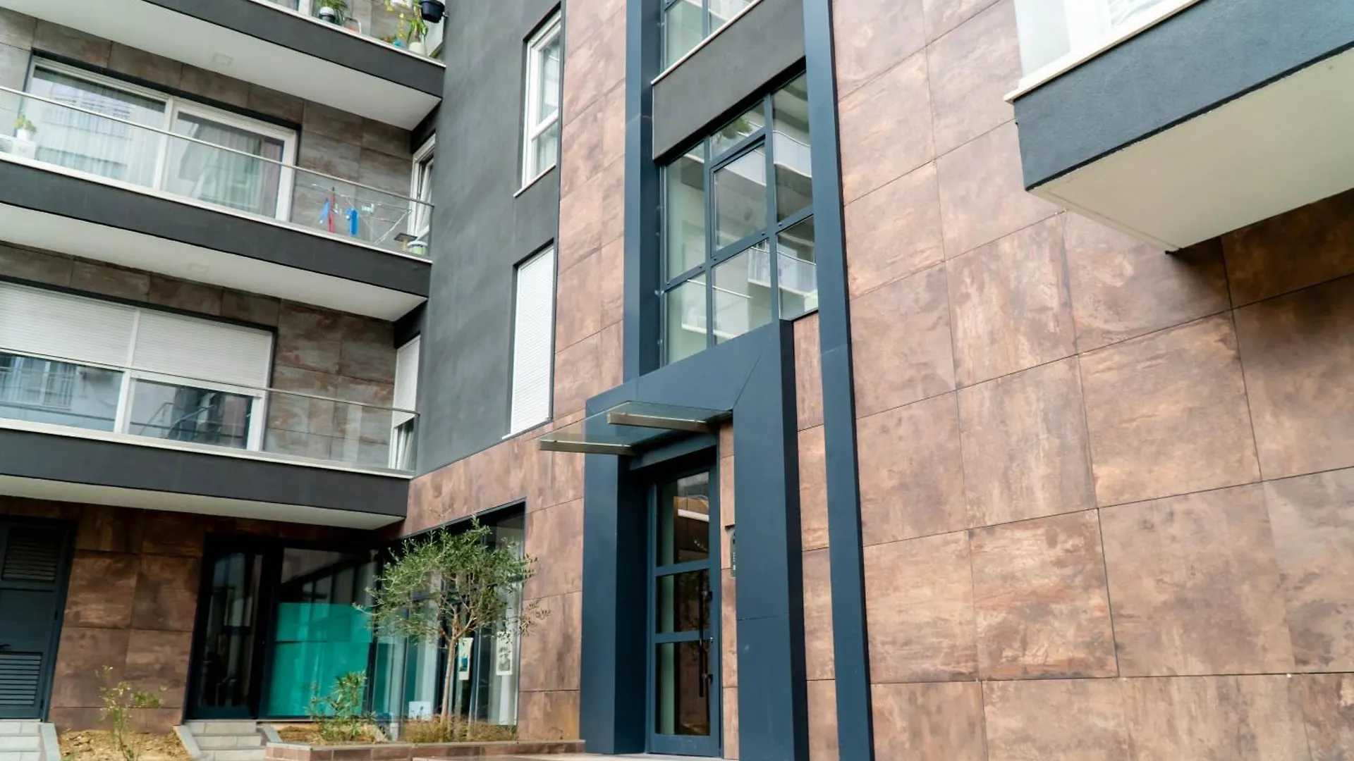 Signature Apartment 9 Tirana
