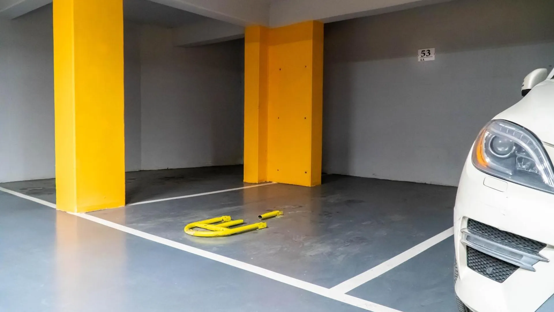Signature Apartment 9 Tirana 0*,  Albania