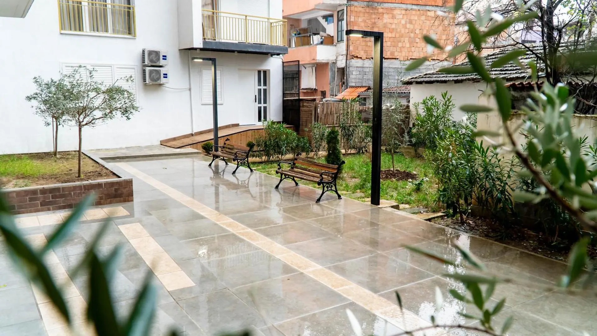 Signature Apartment 9 Tirana
