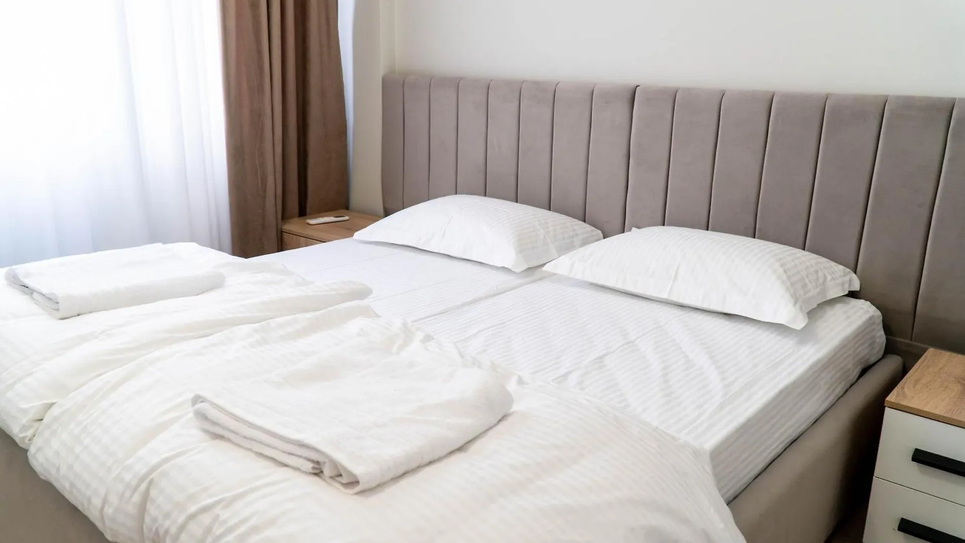 Signature Apartment 9 Tirana