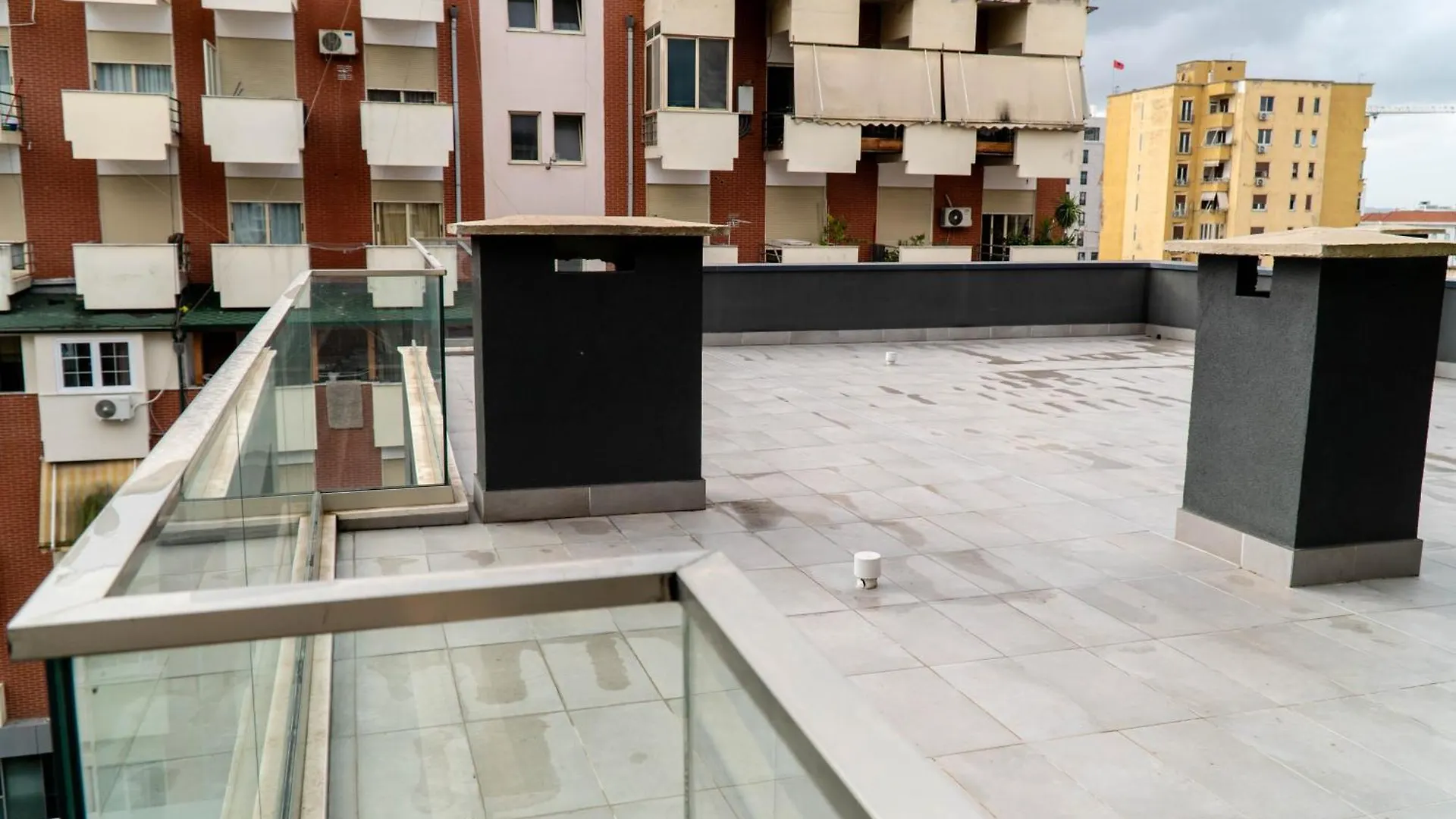Signature Apartment 9 Tirana