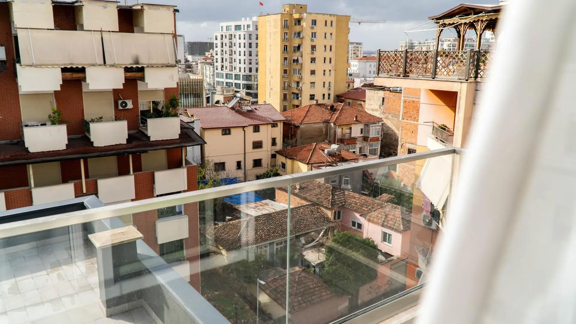 Signature Apartment 9 Tirana