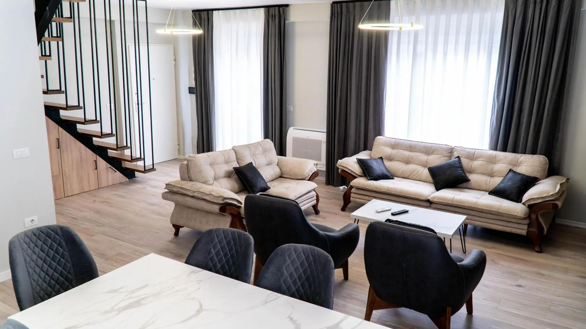 Signature Apartment 9 Tirana